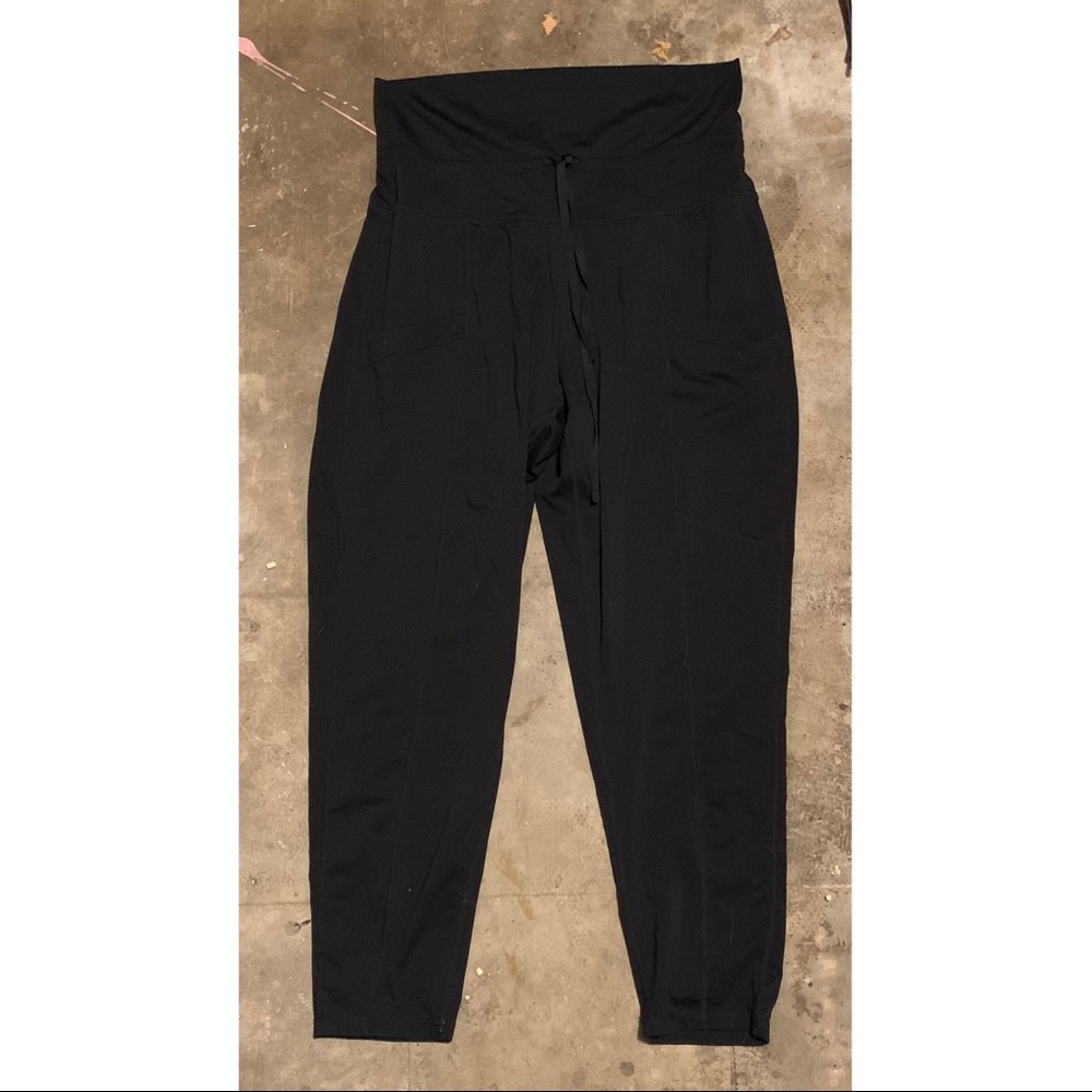 Black Fabletics Leggings
